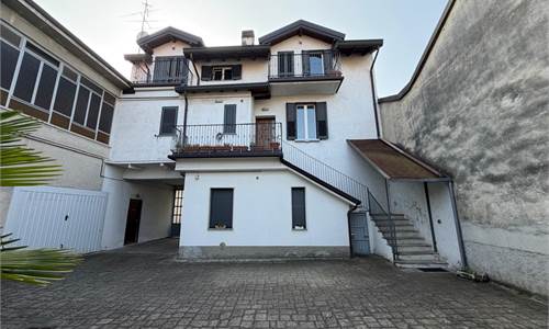 Casa semi-indipentente a Bovisio Masciago